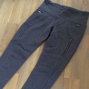 💋Athleta Herringbone leggings 4 zipper pockets S